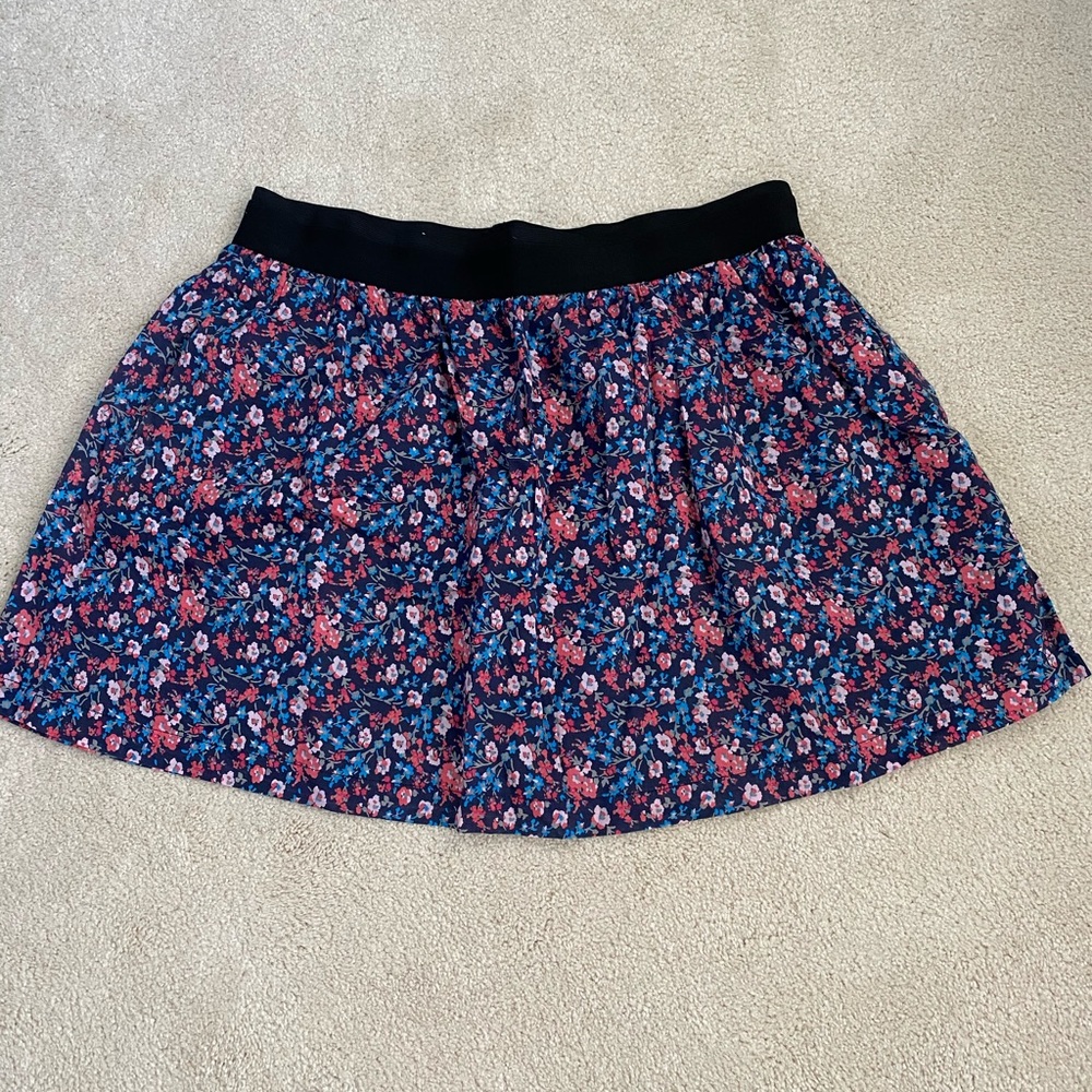 Floral skirt- old navy size large
